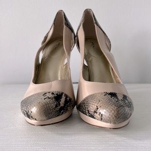 NEW • Pumps - Size 40 Eur - Cream-Snake - 4 inch tall - X-Appeal